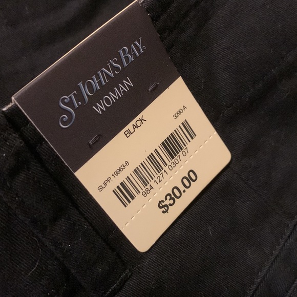 St John's Bay Women's Bermuda Shorts 20W Mid Rise 100% cotton Black 4pockets NWT - Picture 10 of 11